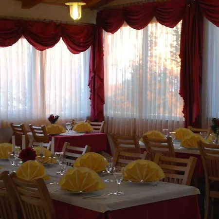 Pansion Komfor Moca 3* ماكارسكا