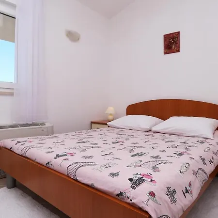 Pansion Komfor Moca بيت ضيافة 3*