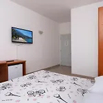 Pansion Komfor Moca Pensjonat Makarska